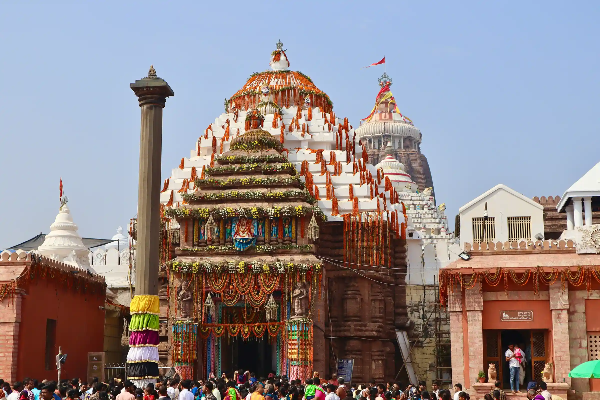 Taxi service in Puri — cab booking for Jagannath Temple and airport transfers